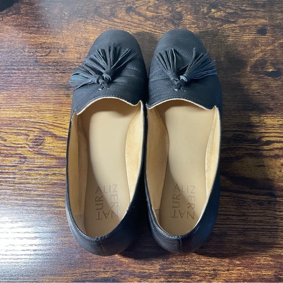 Naturalizer black leather loafers - size 7 - Picture 2 of 5